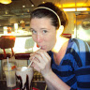 Meet your Posher, Leslie